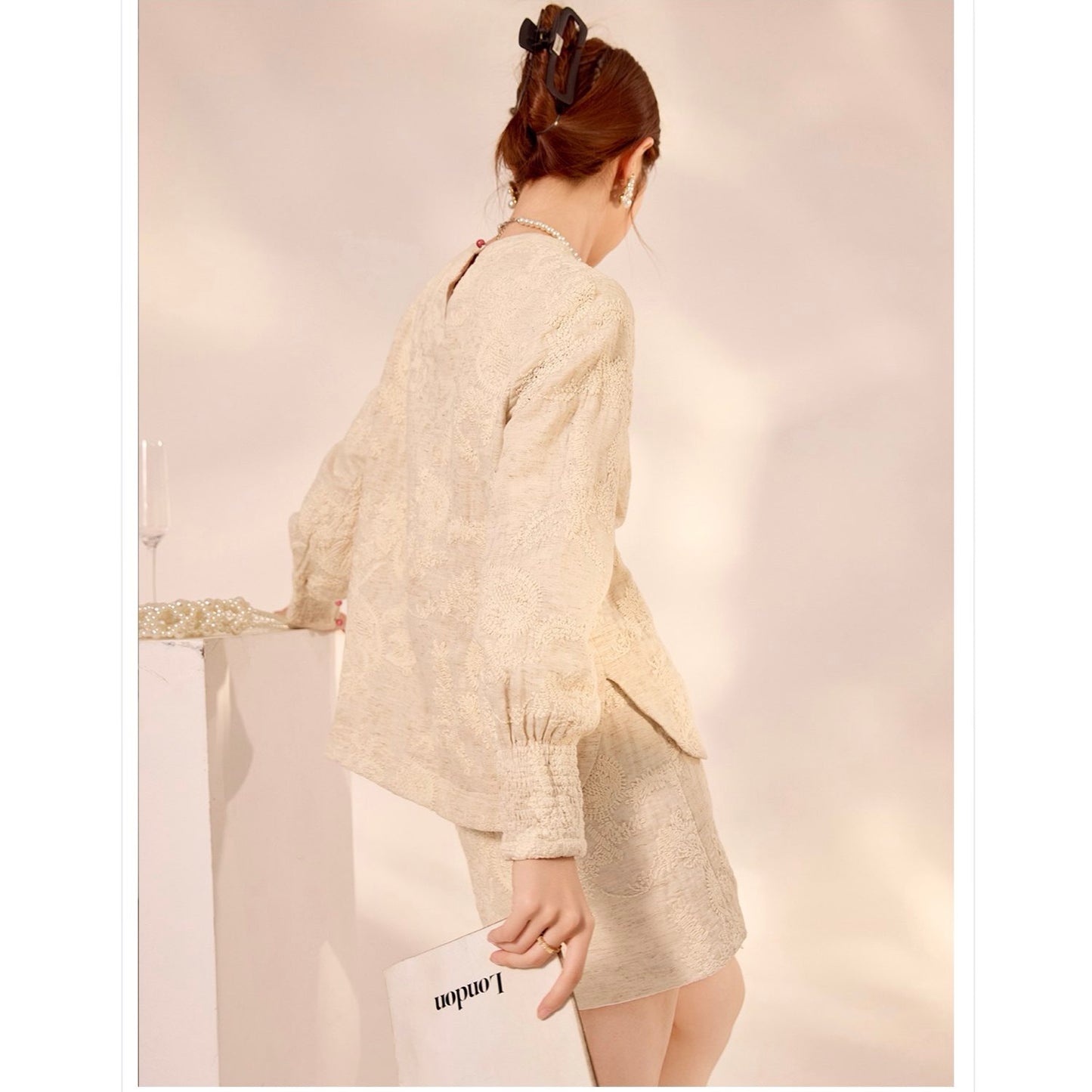 Textured Embroidered Linen-Blend Short Skirt