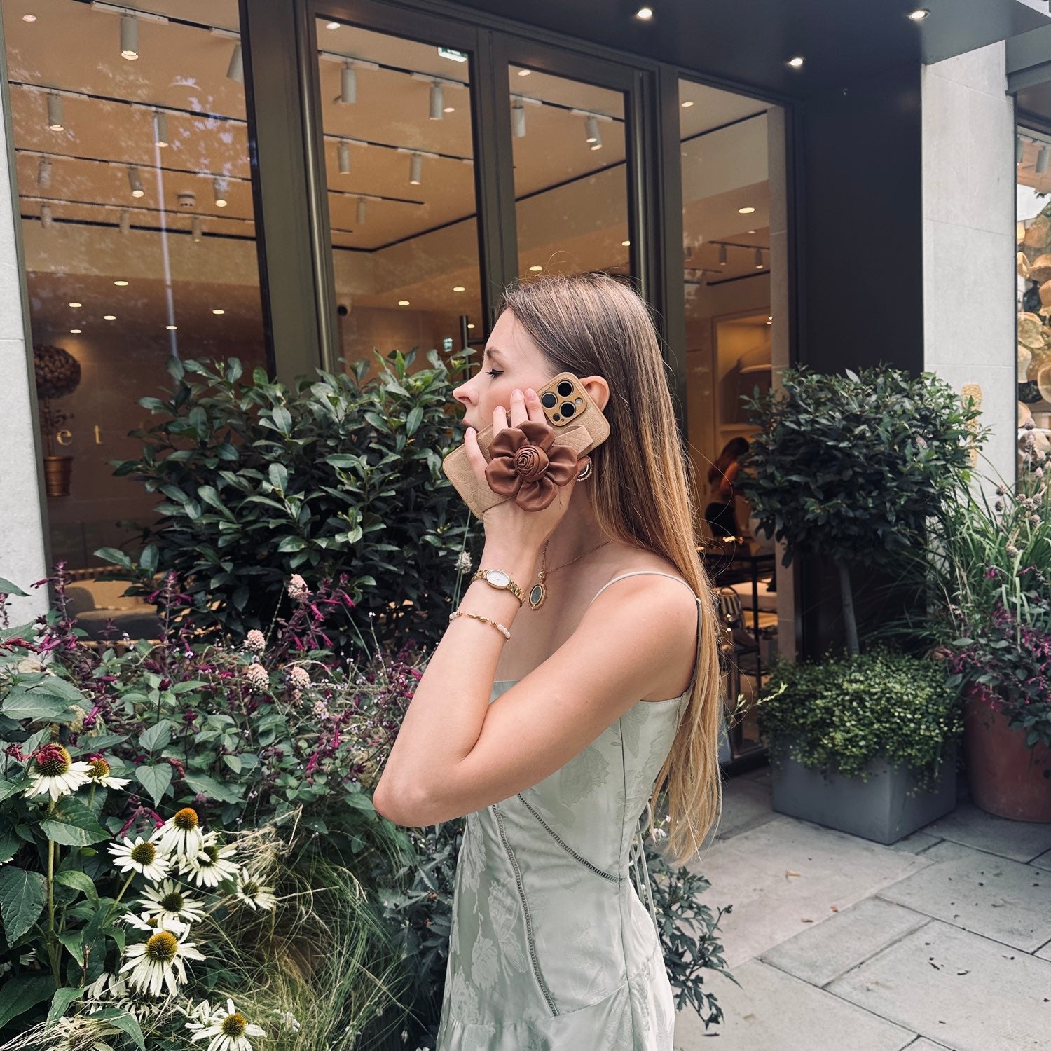 Floral Wrist Phone Case Hand Holder Brown