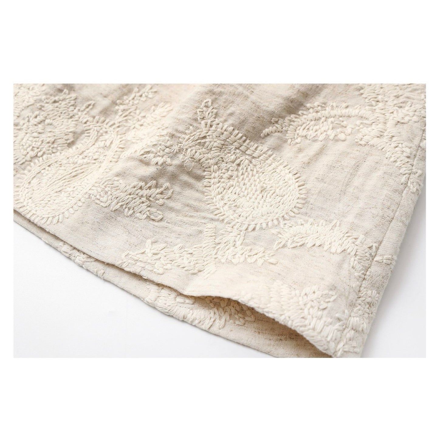 Textured Embroidered Linen-Blend Short Skirt
