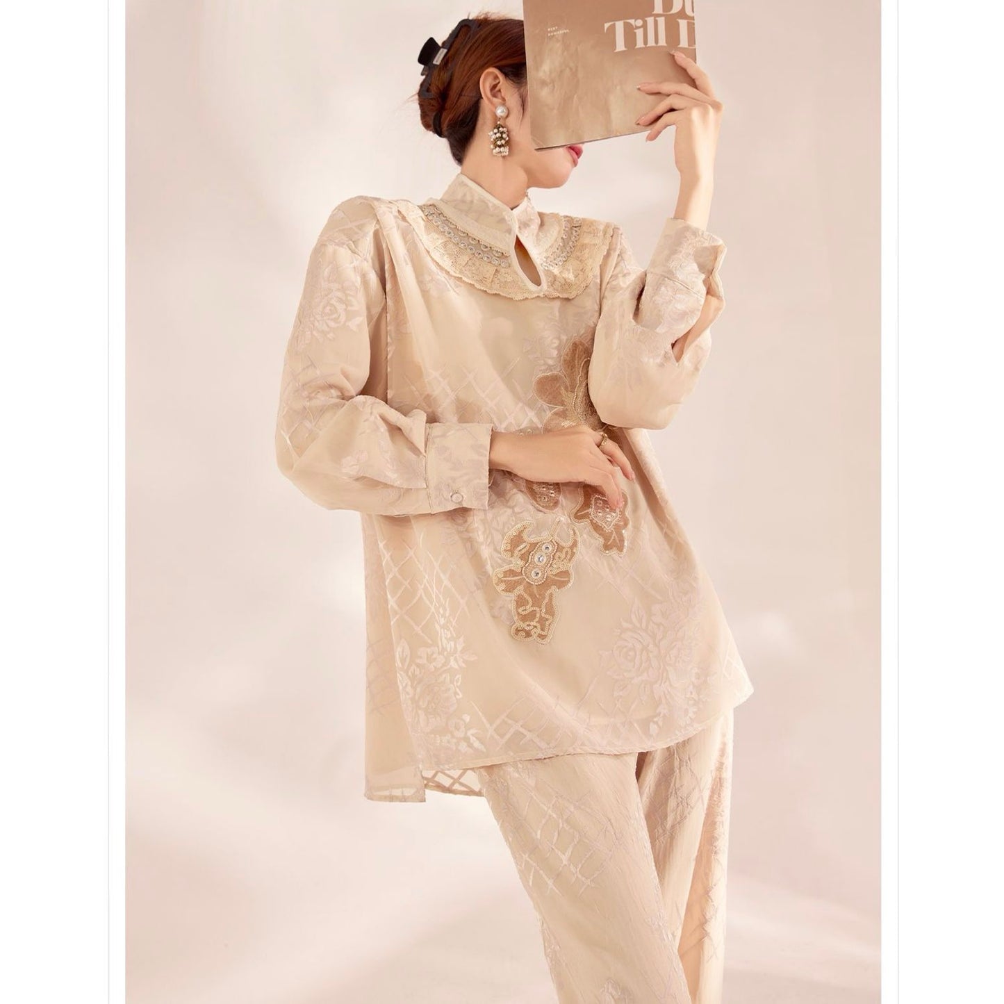 Embroidered Detail Floral Pull On Trousers in Champagne Beige