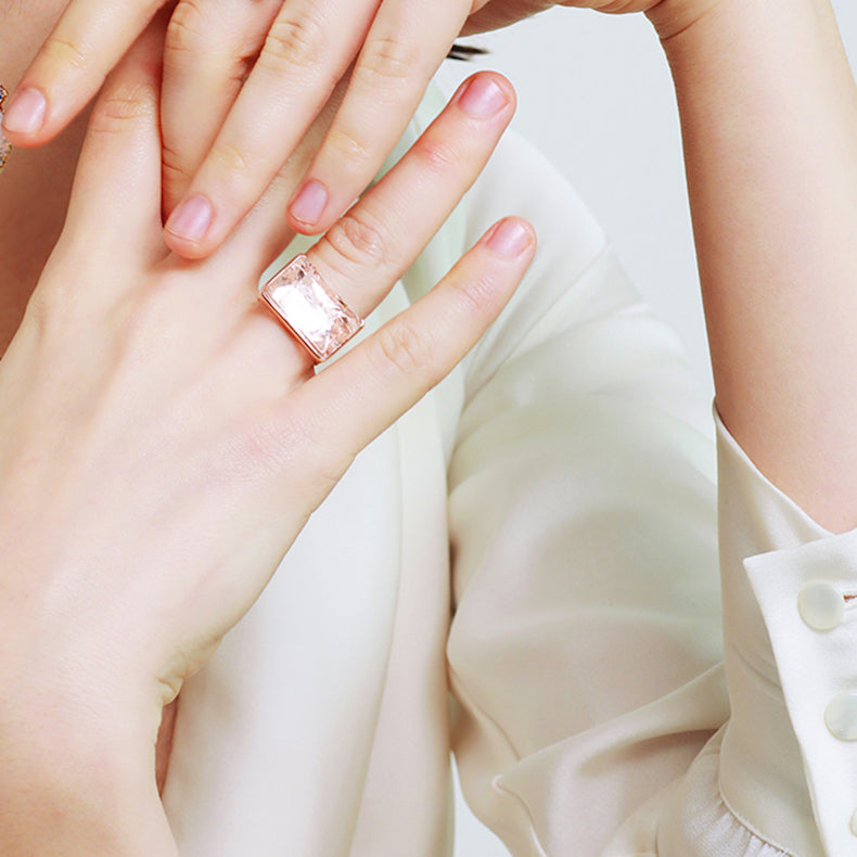 Natural White Crystal Texture Gold-plated Silver Adjustable Ring