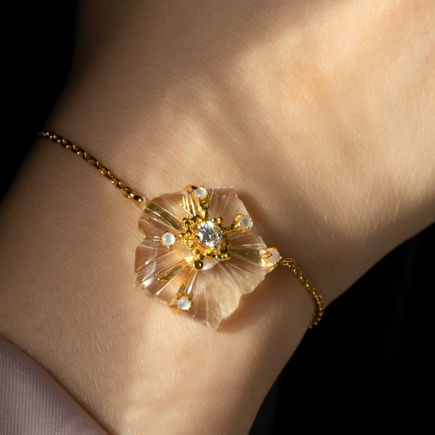 Dewdrop Bloom Floria Diamond Engraved White Crystal Mother of Pearl Adjustable Bracelet