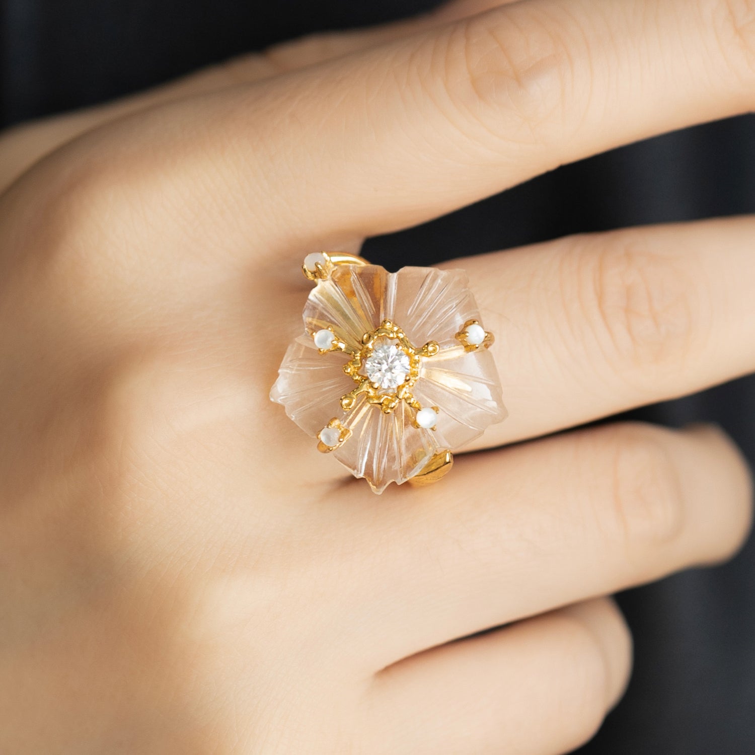 Dewdrop Bloom Floria Diamond Engraved White Crystal Adjustable Ring Mother of Pearl