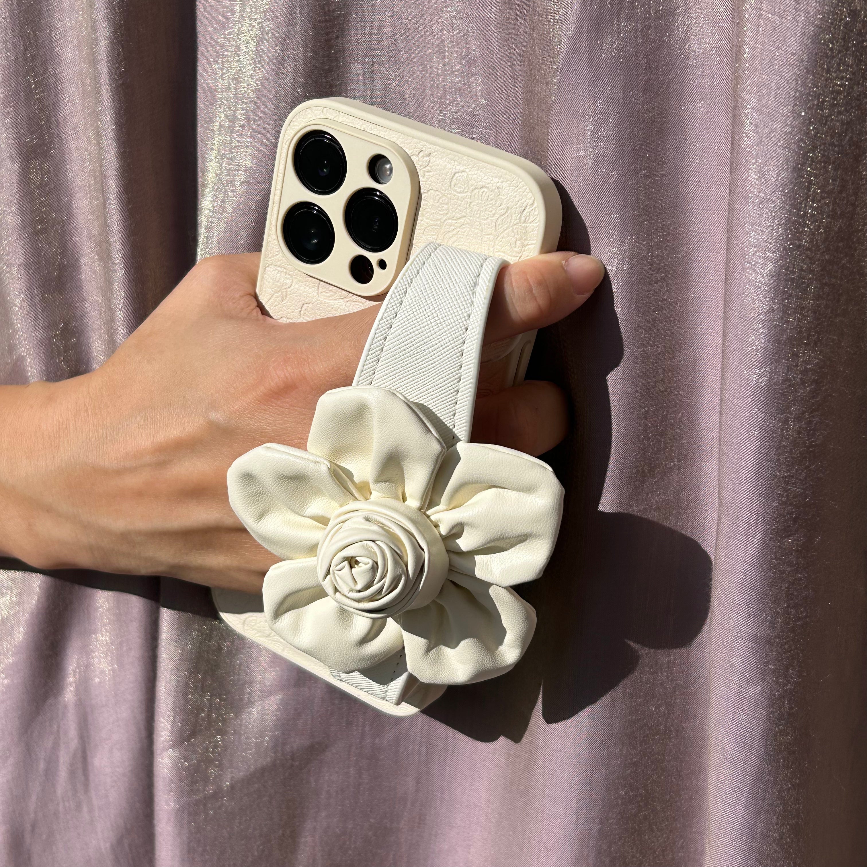 Floral Wrist Phone Case Hand Holder White