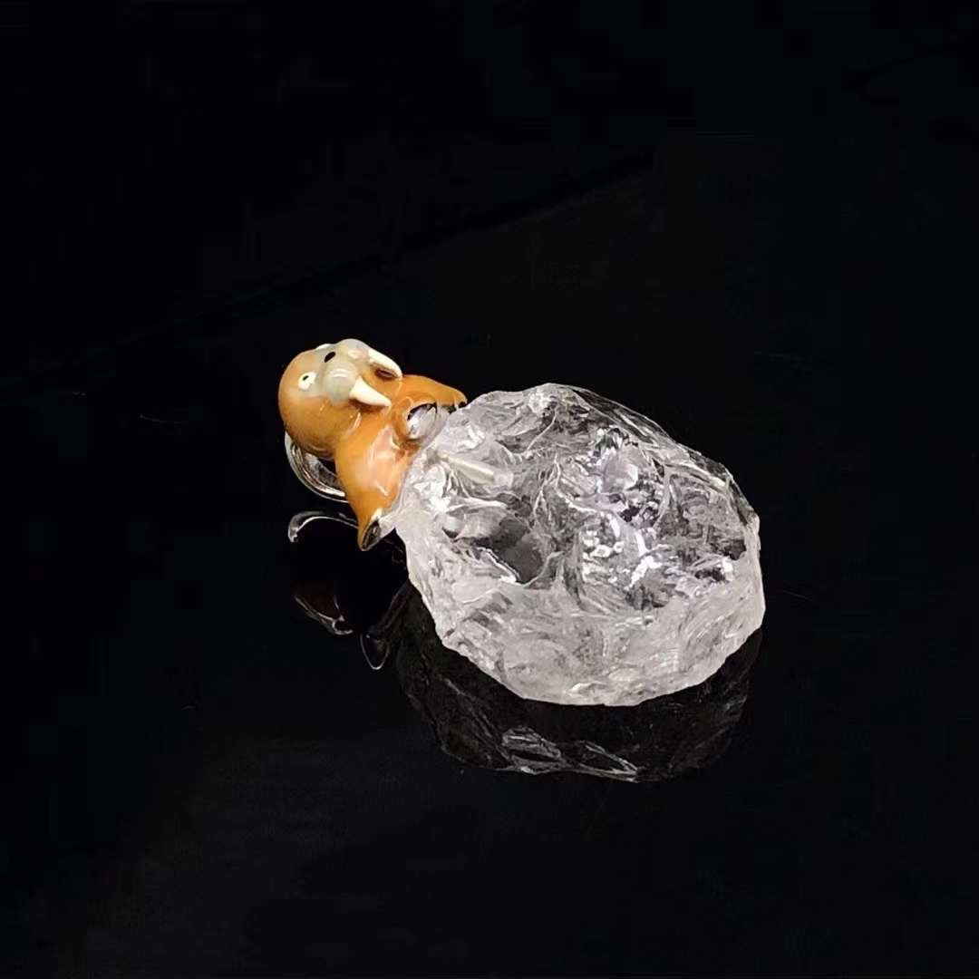Seal Enamel Natural Crystal Necklace