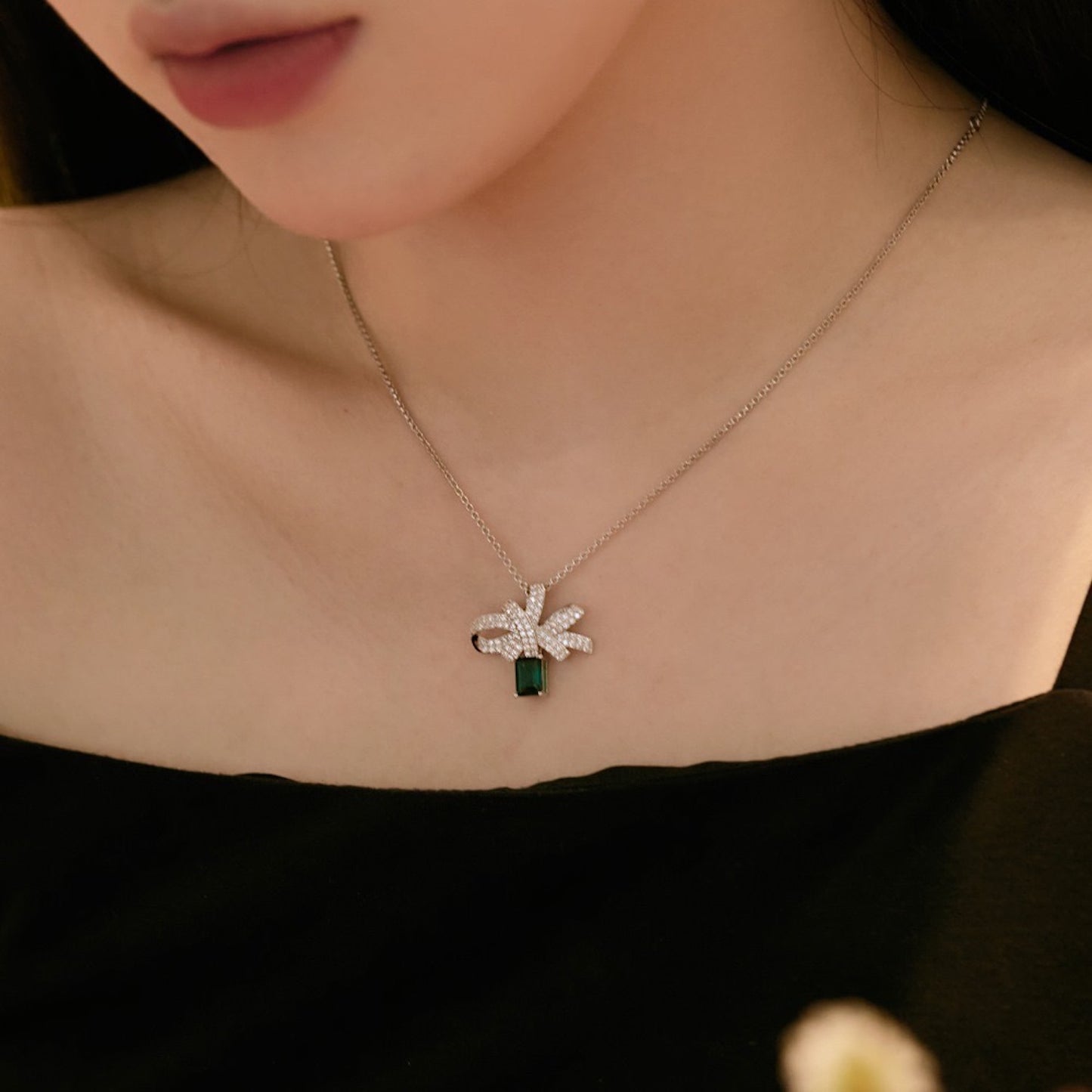 Emerald Diamond White Gold Necklace
