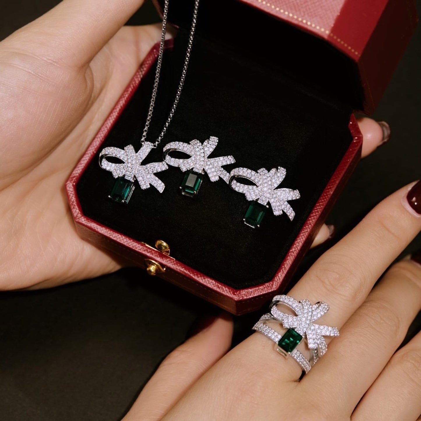 Emerald Diamond White Gold Ring