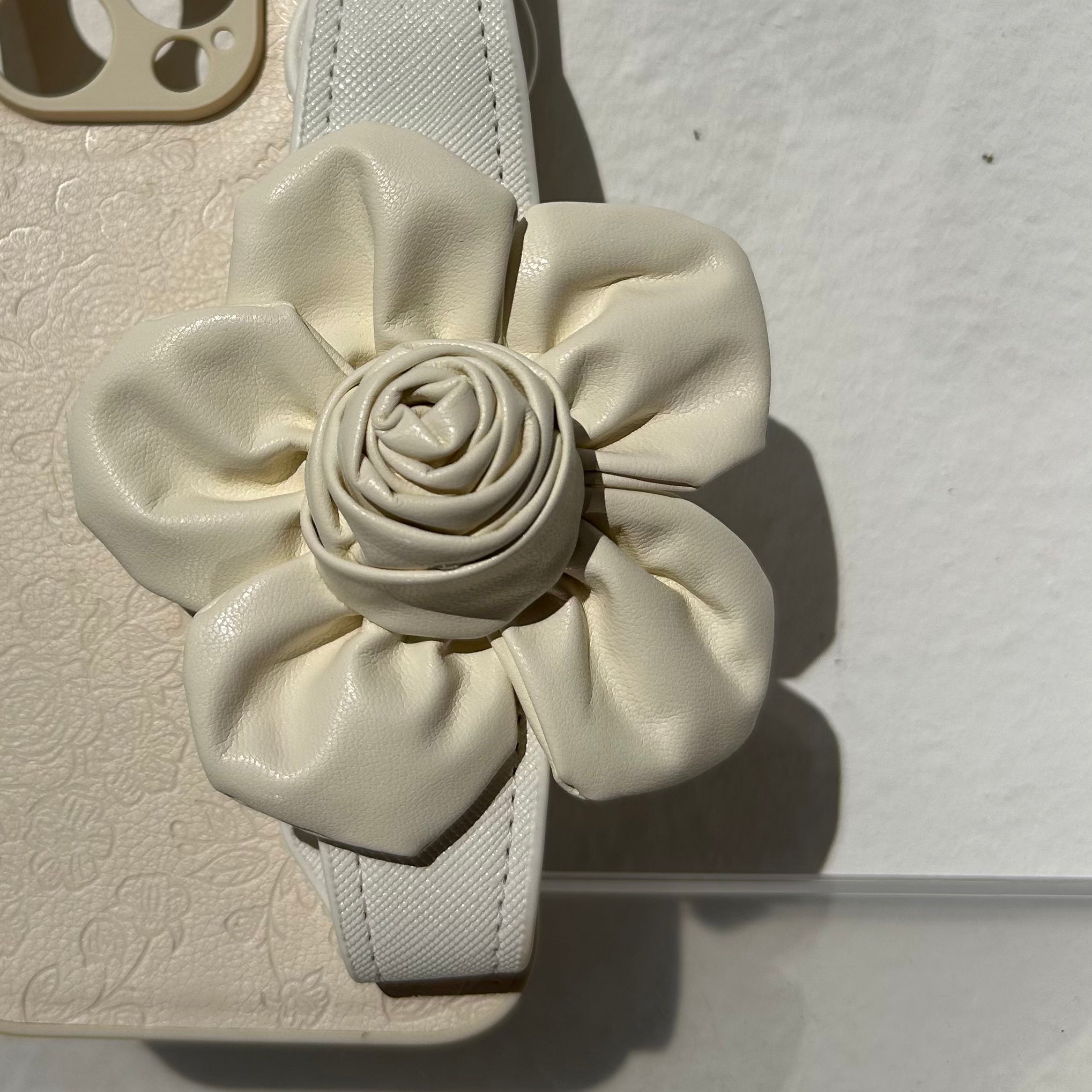 Floral Wrist Phone Case Hand Holder White