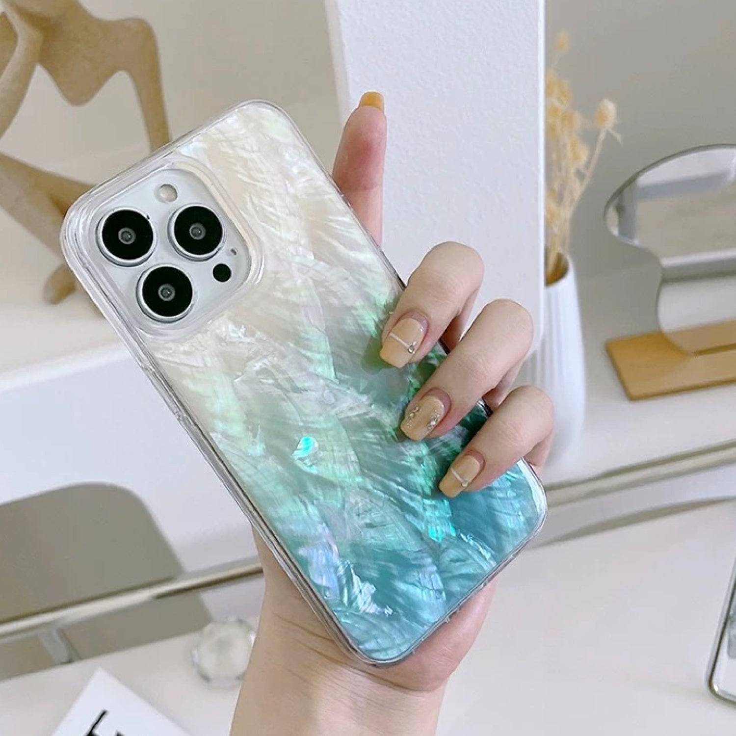 Iridescent Mother-of-Pearl Luxe Phone Case Blue