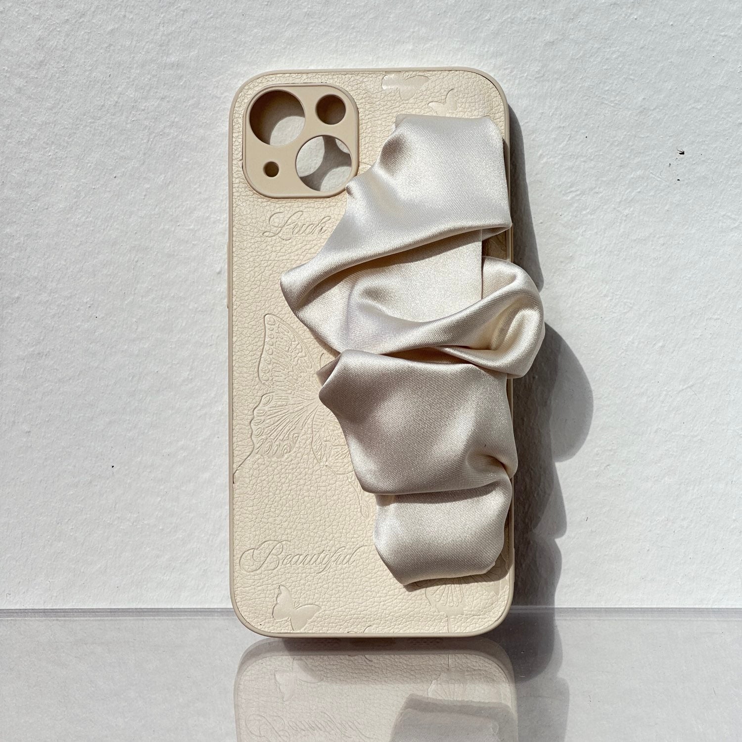Cream Phone Case With Silky Hand Holder