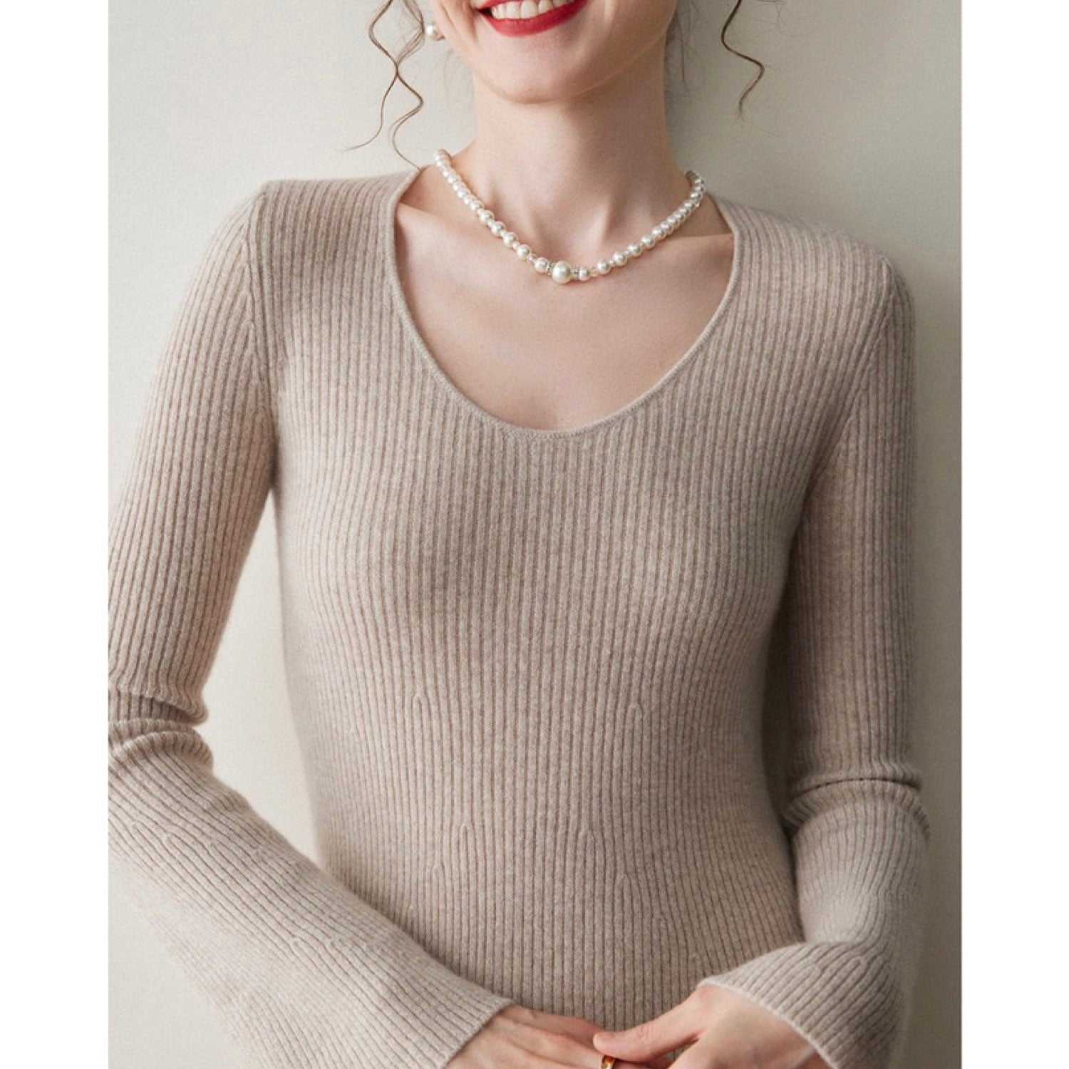 Cashmere Slim-fit Versatile Mid-length Skirt and Stretch Sweater Dress Cream