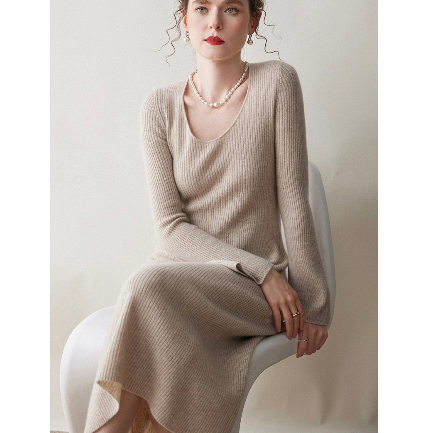 Cashmere Slim-fit Versatile Mid-length Skirt and Stretch Sweater Dress Cream