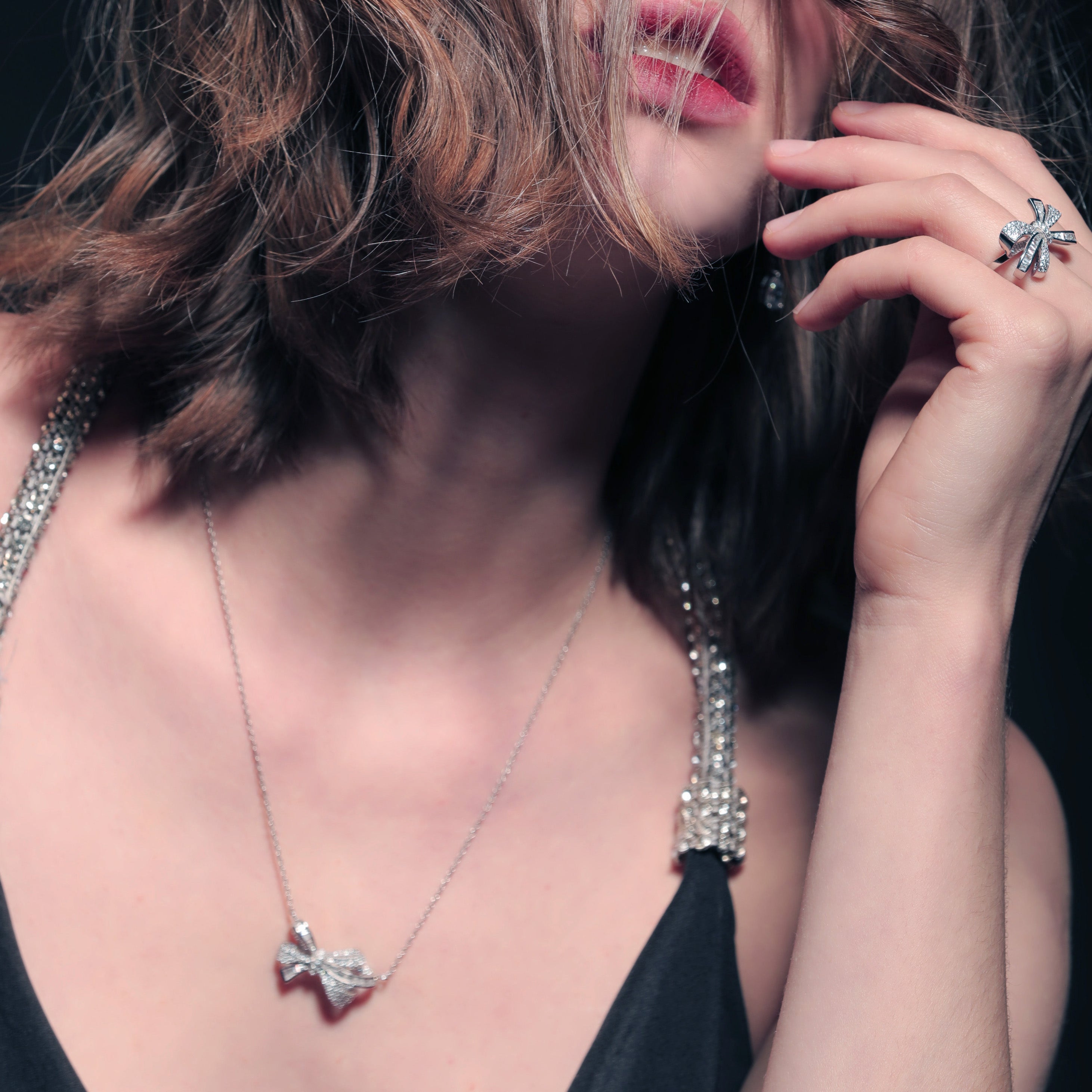 Bow Tie White Gold Necklace