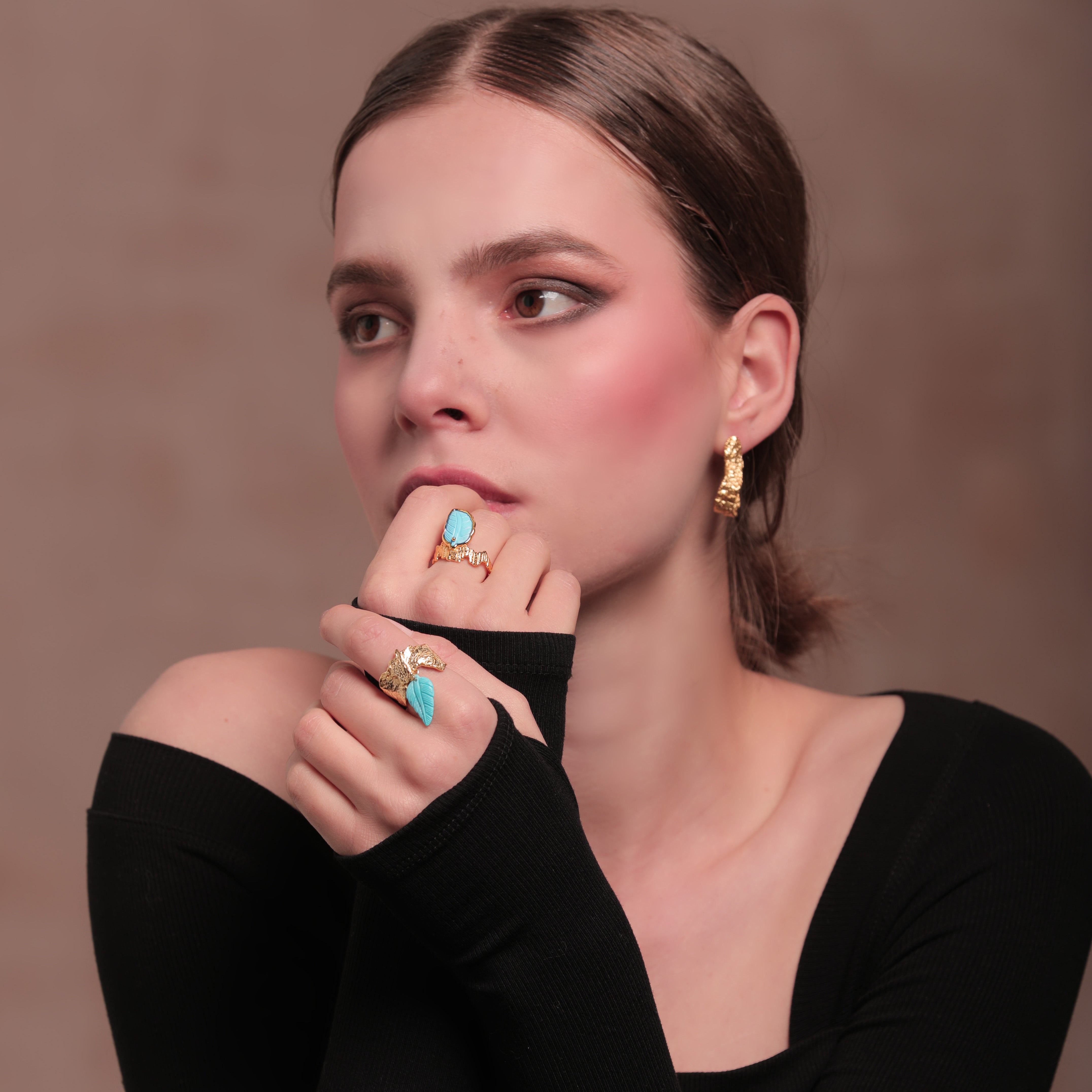 Natural Turquoise Engraved Leaves Ring