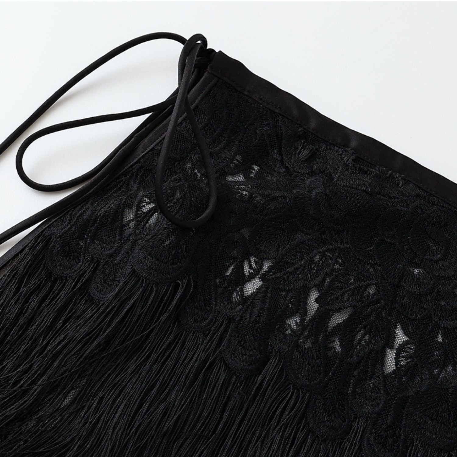 Poetic Embroidery Black  Tassel Outer Layer Floral Patchwork Knee-Length Short Skirt