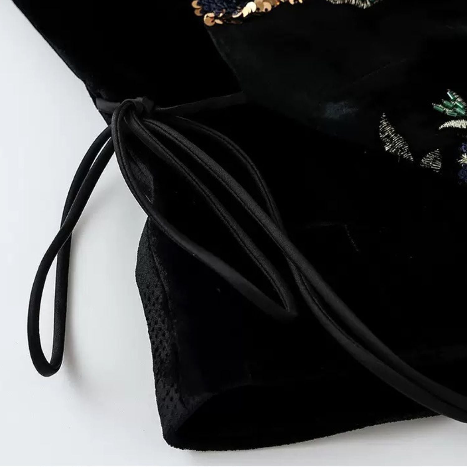Embroidery Flowers Black Velvet Fitted Vest Cardigan
