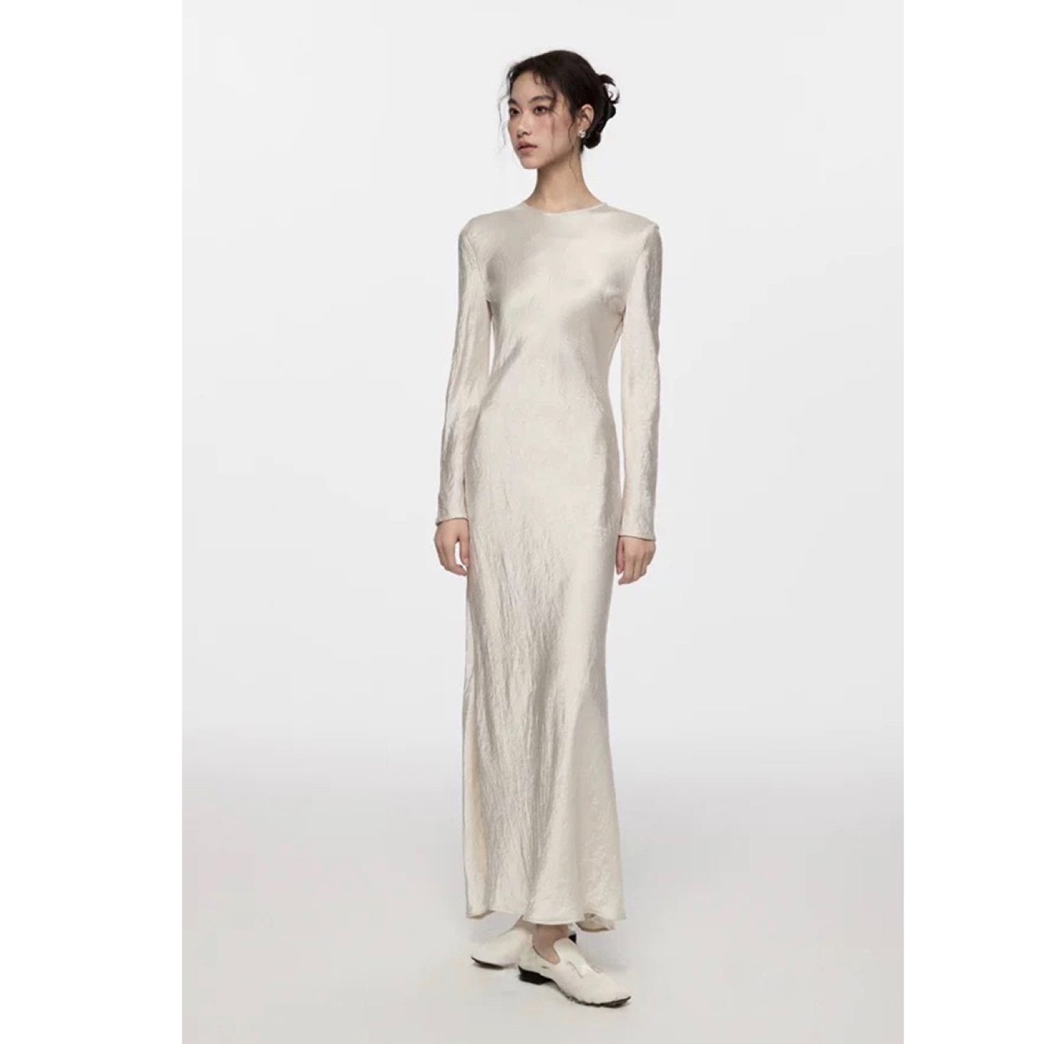 Timeless Chic Long Dress Long Sleeve Wrinkled Evening Dress Glamour White