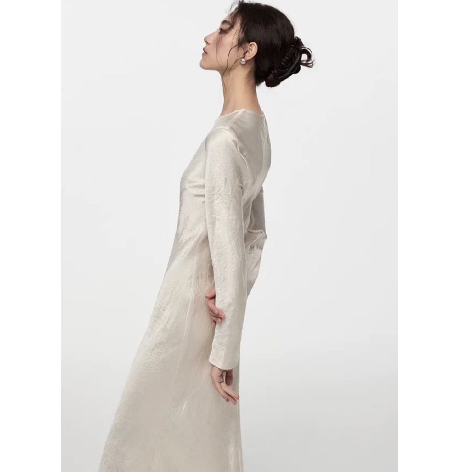 Timeless Chic Long Dress Long Sleeve Wrinkled Evening Dress Glamour White
