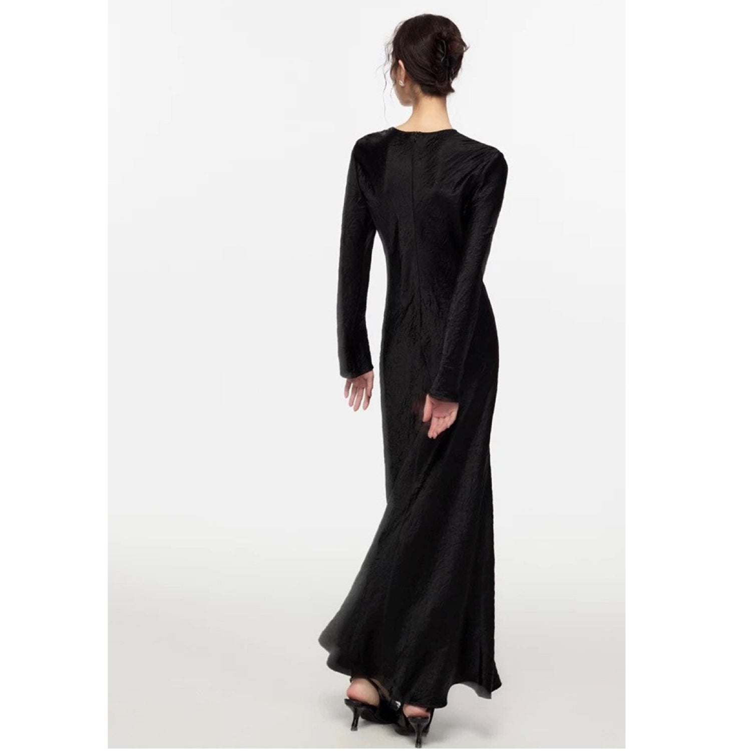 Timeless Chic Long Dress Long Sleeve Wrinkled Evening Dress Glamour Black