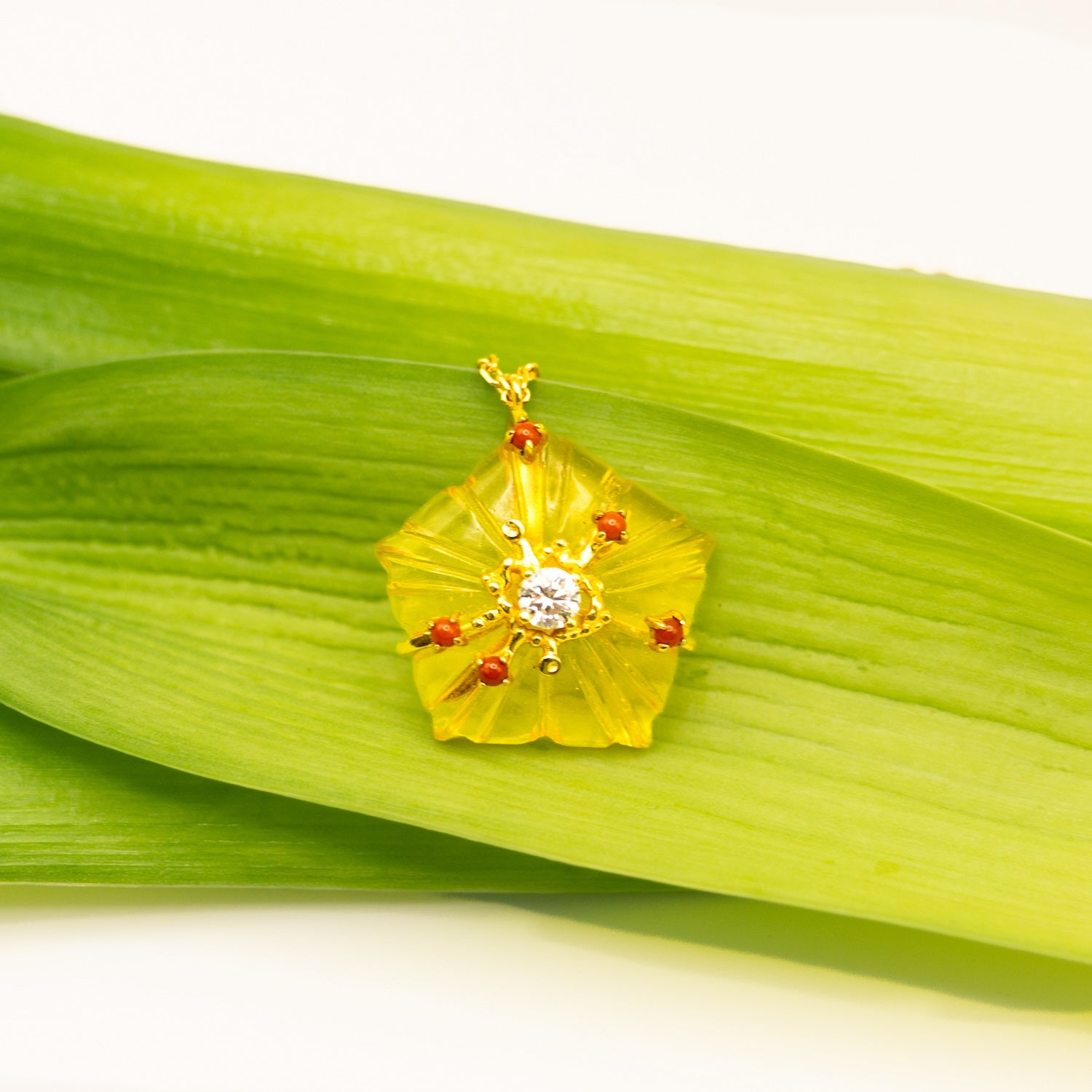 Dewdrop Bloom Floria Diamond Engraved Yellow Citrine Agate Adjustable Bracelet