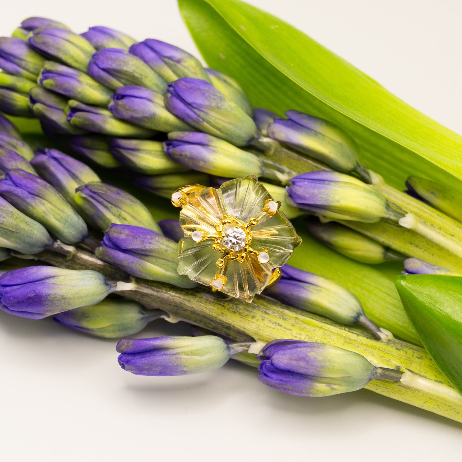 Dewdrop Bloom Floria Diamond Engraved White Crystal Adjustable Ring Mother of Pearl