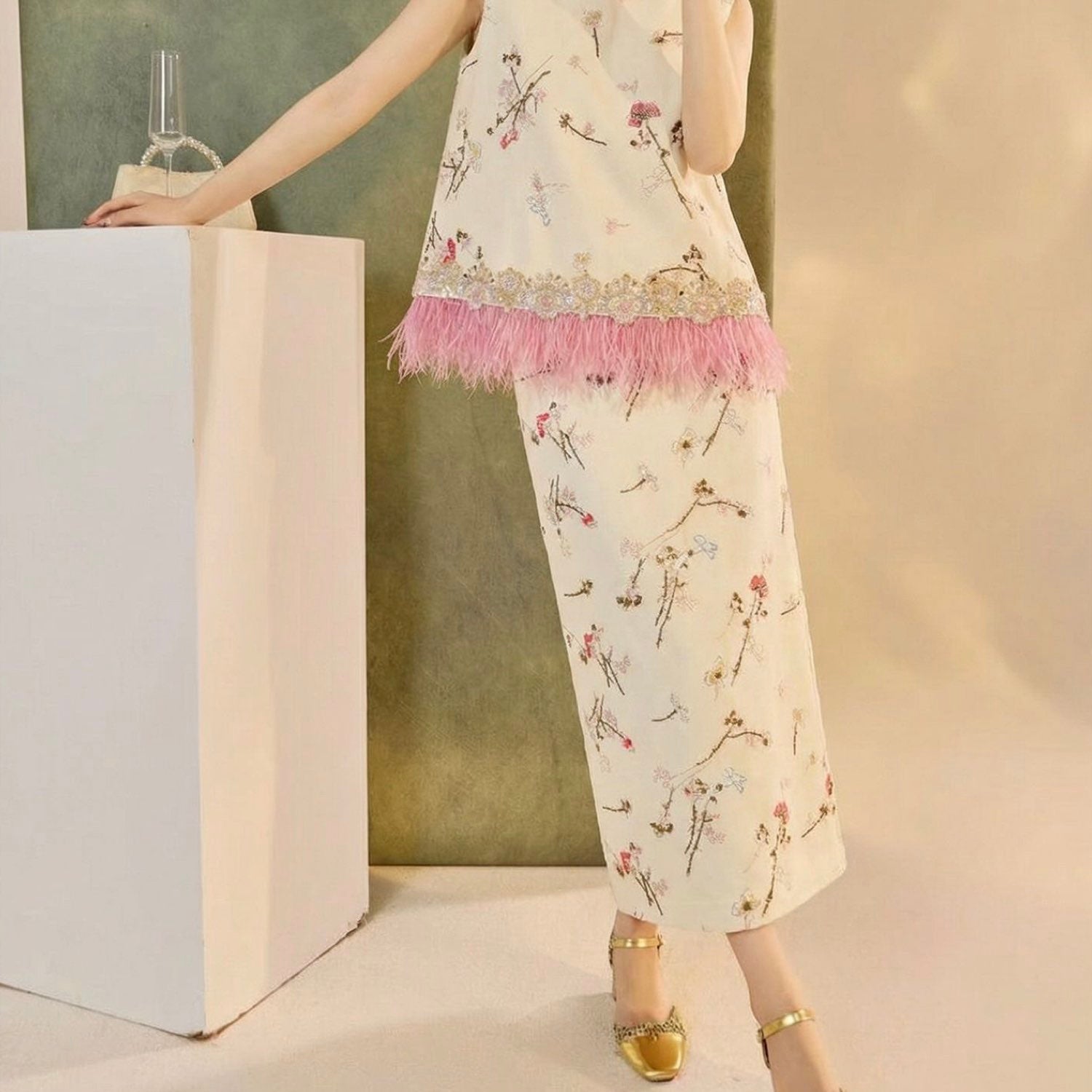 Embroidered Floral Tree Top Vest Women Feather Blouse