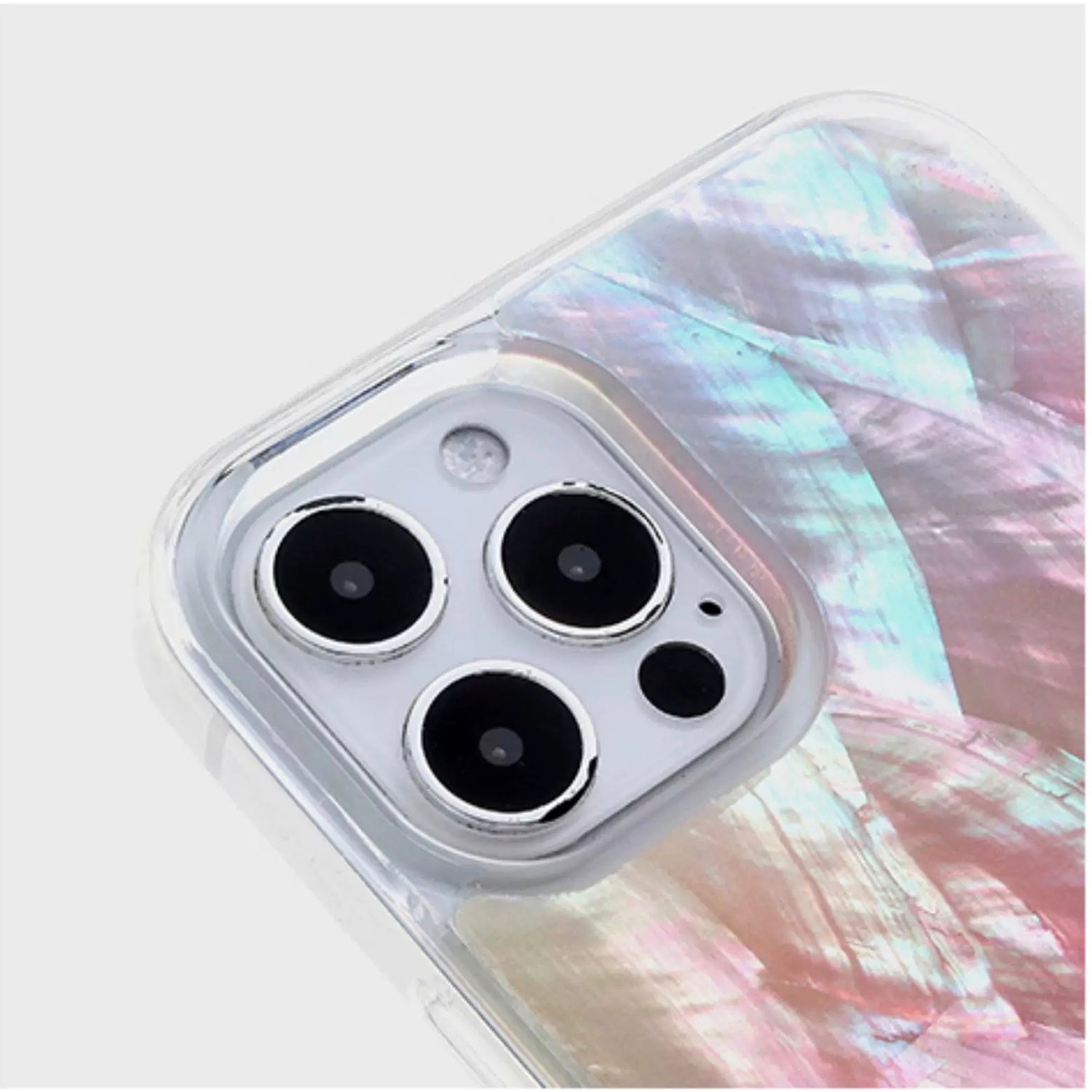 Iridescent Mother-of-Pearl Luxe Phone Case Pink