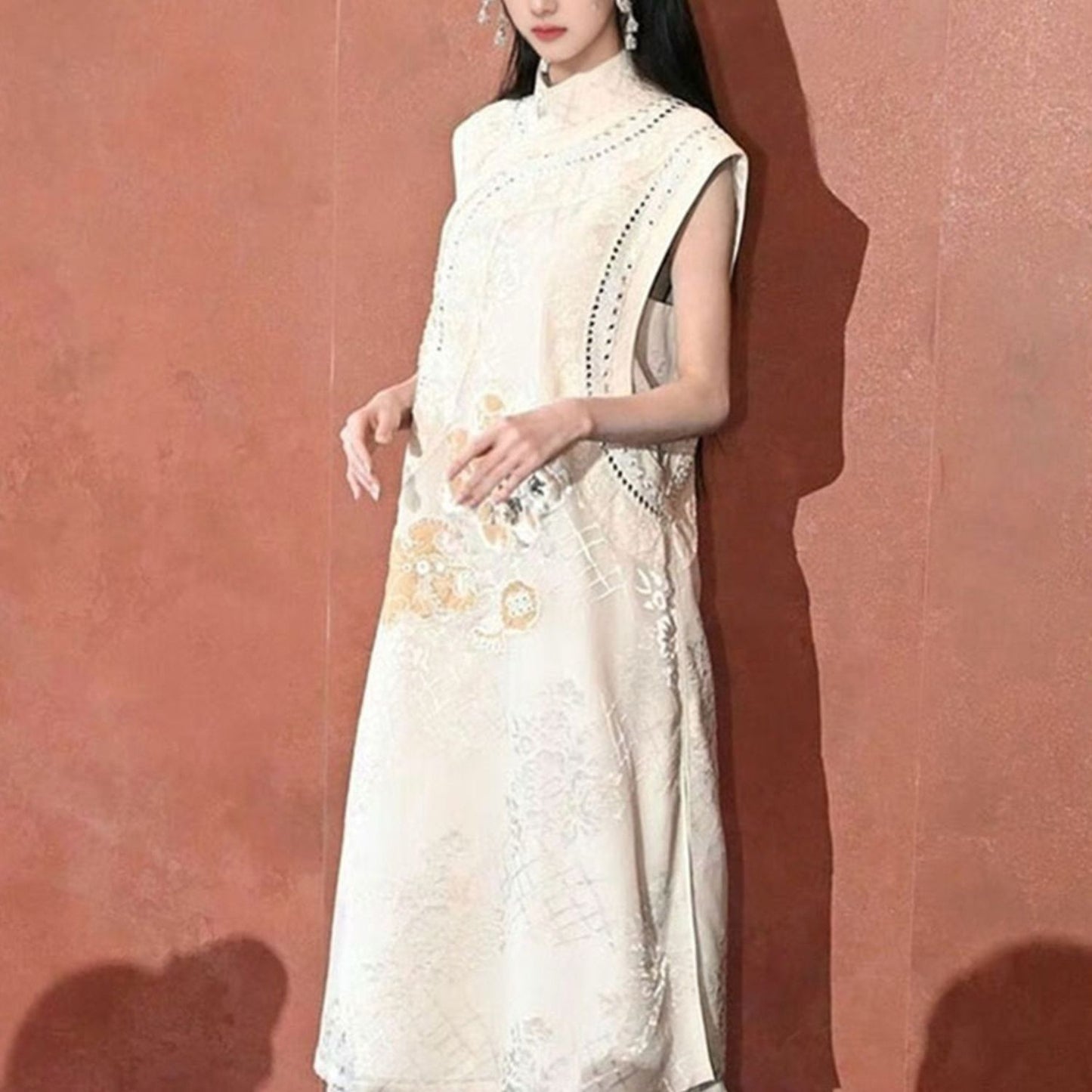 Embroidery Flower Collared Long Vest Top