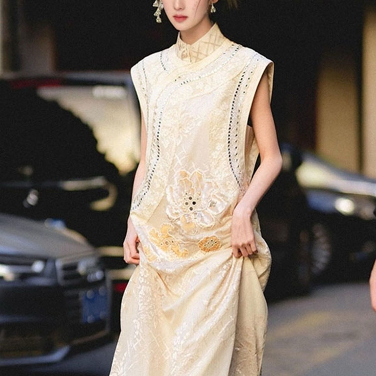 Embroidery Flower Collared Long Vest Top