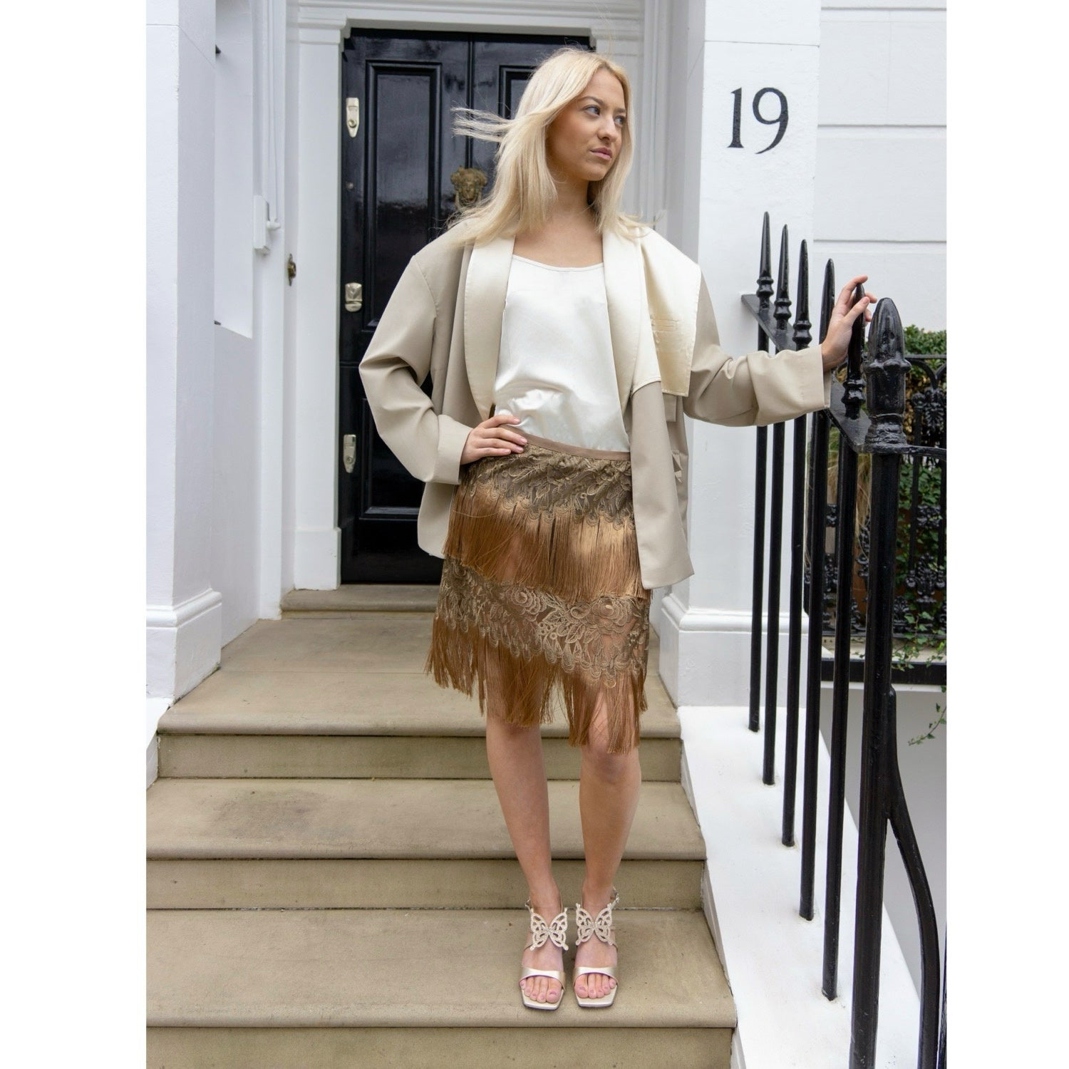 Poetic Embroidery Brown Tassel Outer Layer Floral Patchwork Short Skirt
