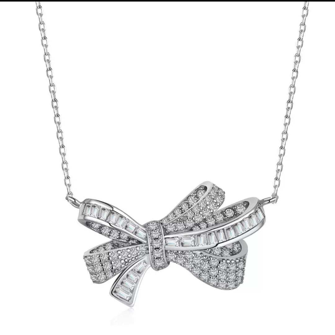 Bow Tie White Gold Necklace
