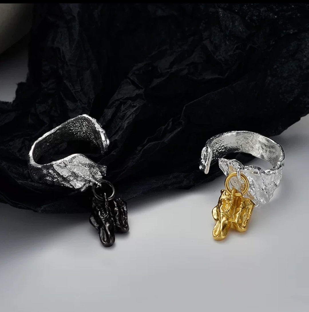 Tree Memory Black Gold Ring